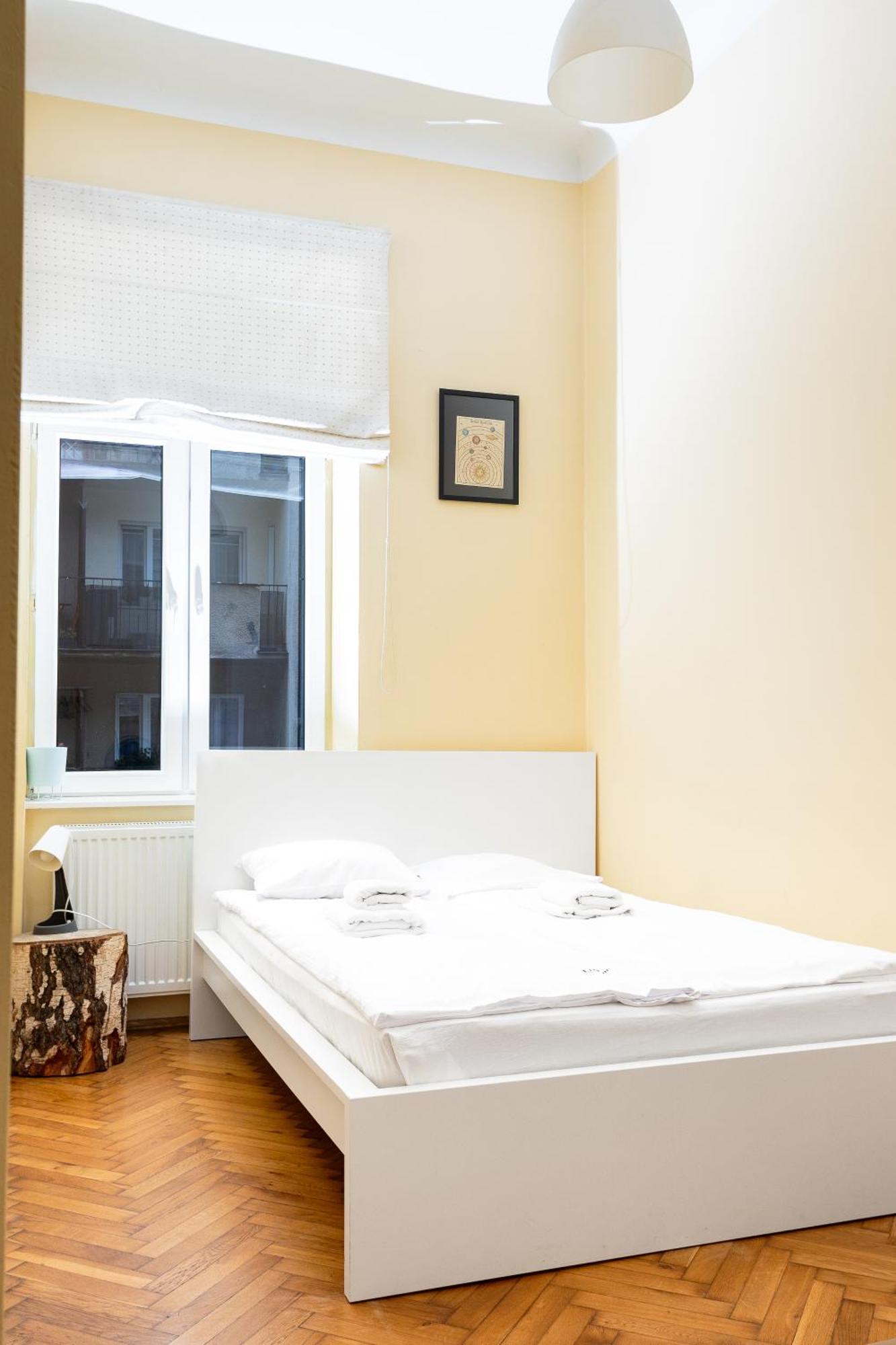 Homely 4 Bedroom - Old Town - By Upstairs Kraków
