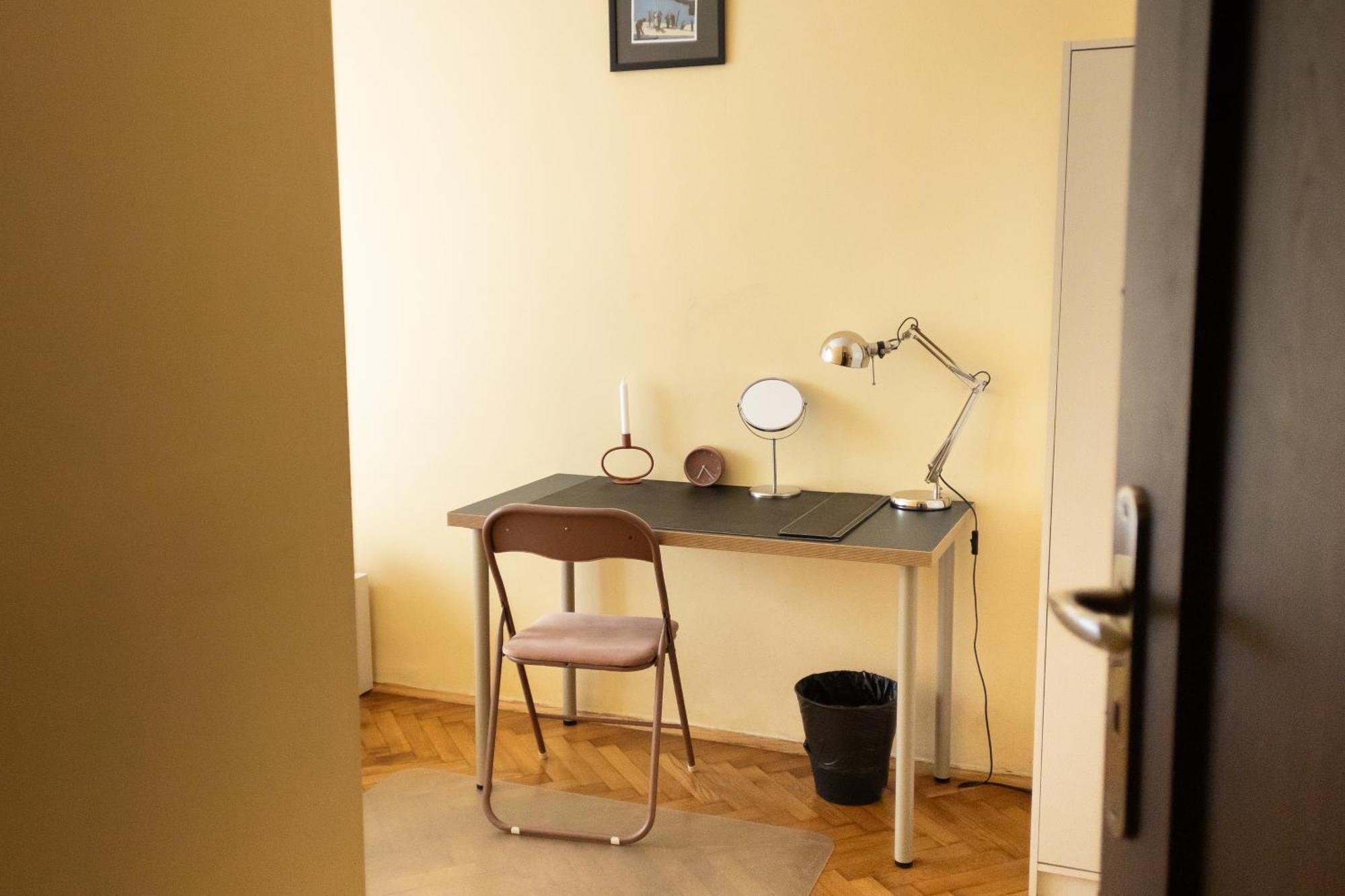 Apartment Homely 4 Bedroom - Old Town - By Upstairs Krakow